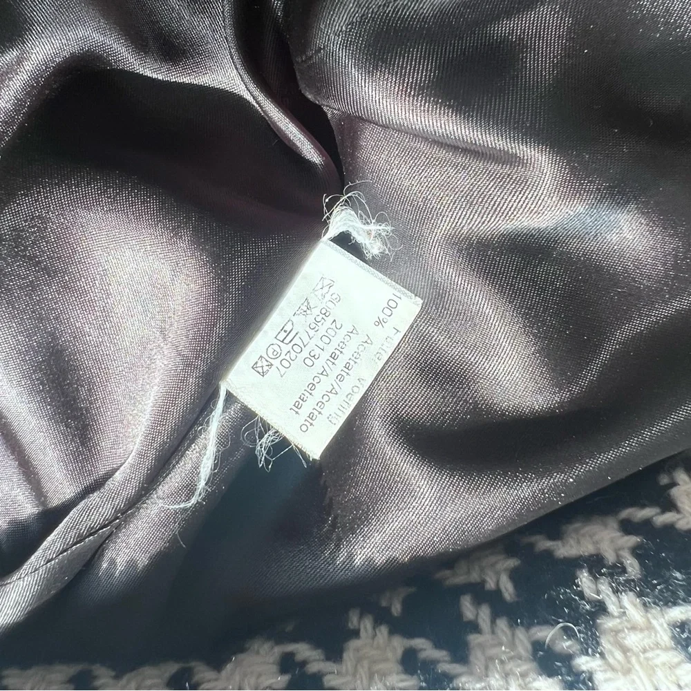 Stylish Black and White Houndstooth Women's Coat - Picture 6 of 8